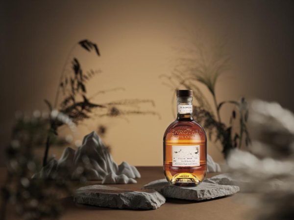 1764298447-521e8cc78dd5ae9