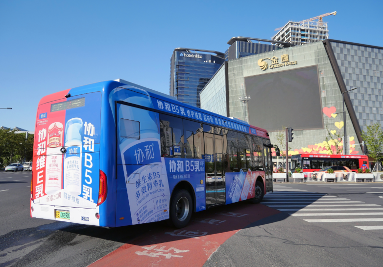 上班路上的惊喜！苏州协和「红蓝CP」，已成城市新风景
